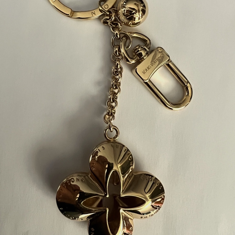 Louis Vuitton Flower Logo Key Charm CX0132